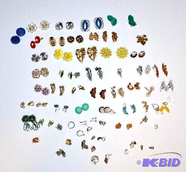 lot 194 image: Jewelry - large group of earrings...