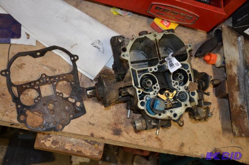 lot 20 image: Rochester Quadrajet ,71050,204, carburetor...