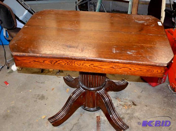 lot 37 image: Antique oak table 36x24", no extra leafs...