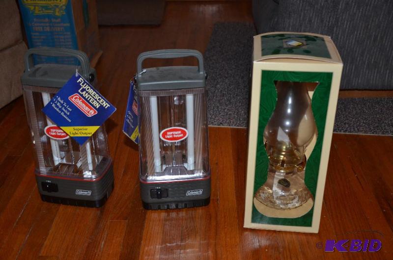 lot 77 image: 2 Coleman fluorescent lanterns & one kero...