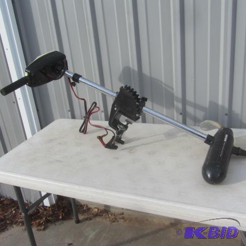 lot 104 image: MinnKota Trolling Motor