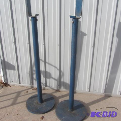 lot 117 image: Axle Stands