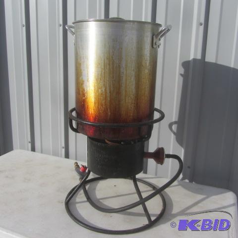 lot 127 image: Turkey Fryer