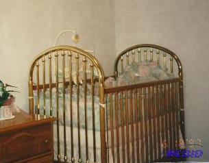 lot 150 image: Crib & Changing Table