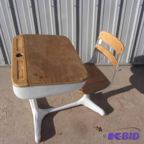 lot 174 image: Vintage School Desk & Chair