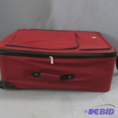 lot 177 image: Skyline Luggage