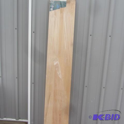lot 184 image: Solid Oak Moulding