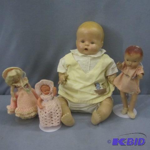 lot 20 image: Vintage Composition Dolls