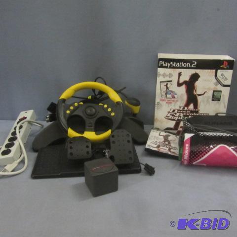 lot 59 image: MadCats Steering Wheel