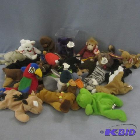 lot 63 image: TY Beanie Babies