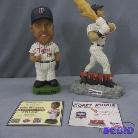 lot 80 image: MN Twins Bobbleheads