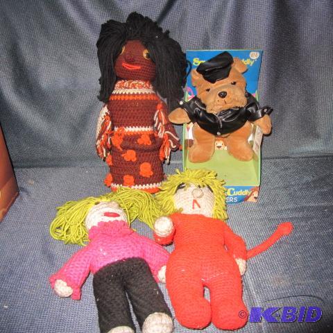Hand Crafted Yarn Dolls