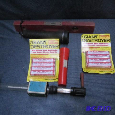 1940s Antifreeze Testers, Level