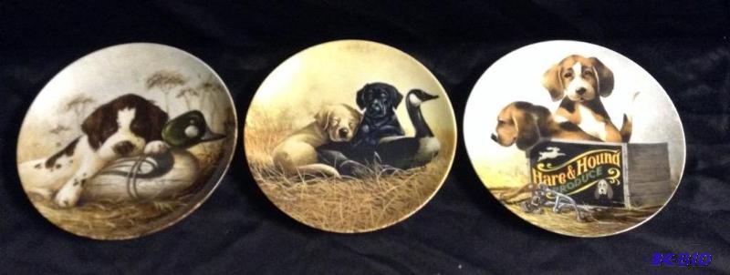 lot 24 image: Sporting Breed Puppy Collector Plates
