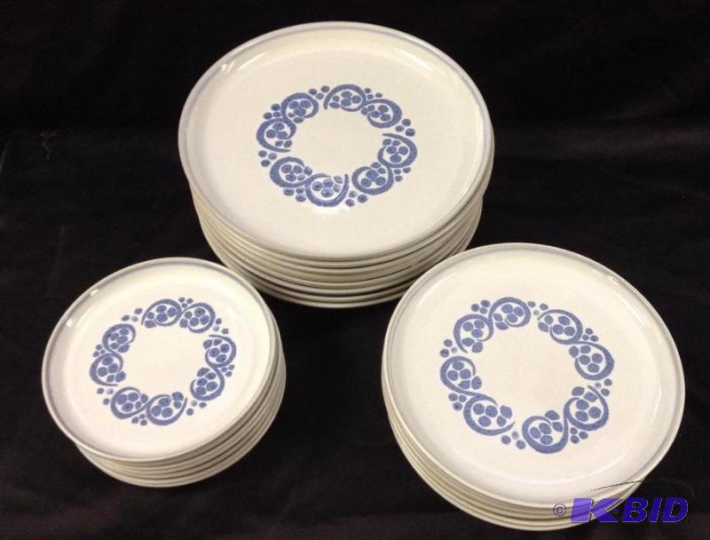 lot 29 image: Set of Blue and White English Stoneware