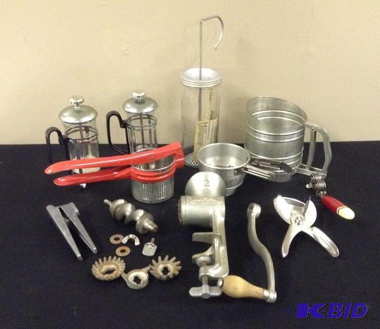 lot 34 image: Assortment Kitchen Utensils