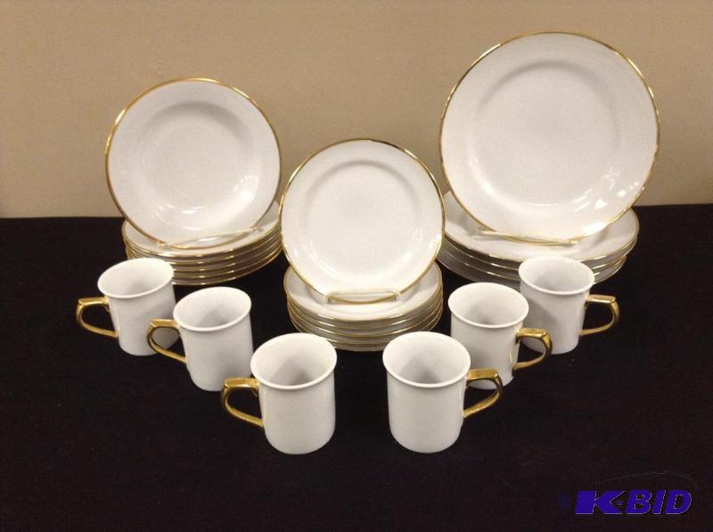 lot 27 image: White with Gold Rim Germer Porcelanas Brazilian China