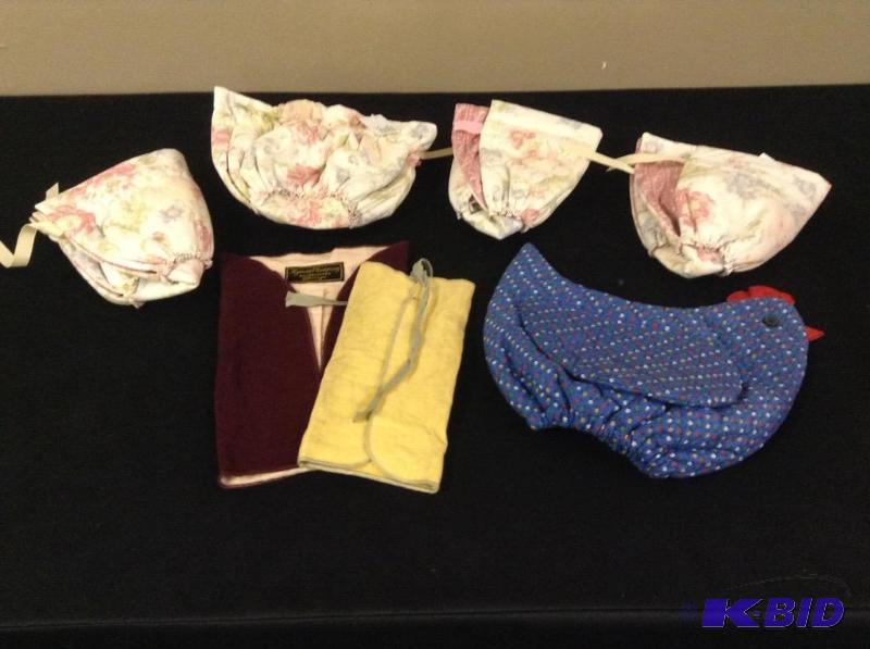 lot 36 image: Thistle Down Cozies, Rooster Cover & Silver Cloths