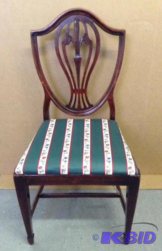lot 9 image: Vintage Mahogany Shield Back Dining Chair
