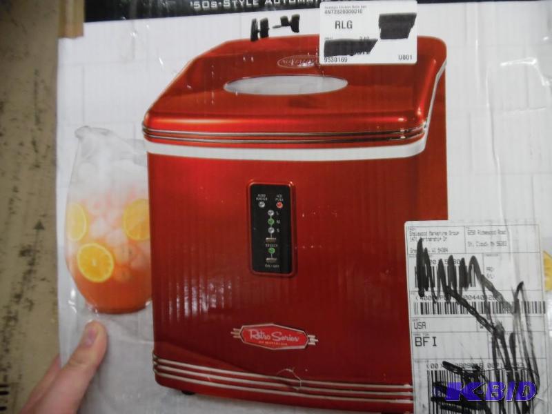 lot 4H image: Ice Maker