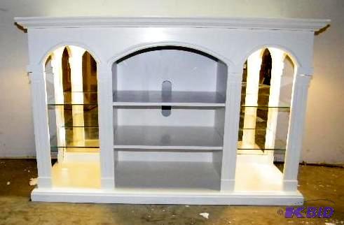 Curio TV Stand&nbsp- White   - Center has 2...