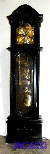 Classic Grandfather Clock - This grandfather ...