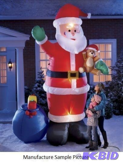 lot 134 image: 12 Foot Tall Santa Inflatable - 5 w x 12 h ...