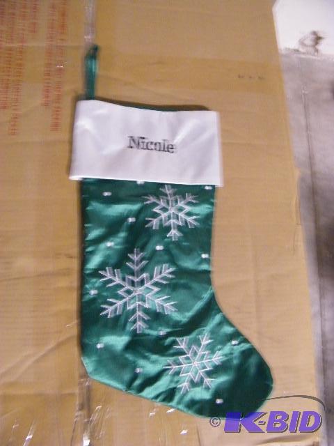 lot 46 image: LED Lighted Stockings - Green and White - Eac...