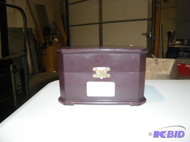 lot 48 image: Village Christmas Box - Fiber optic display -...