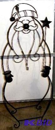 lot 83 image: Black Metal Santa Wreath Stand - Approximatel...