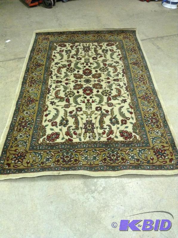 lot 100 image: Cream, Red & Green Oriental Type Rug