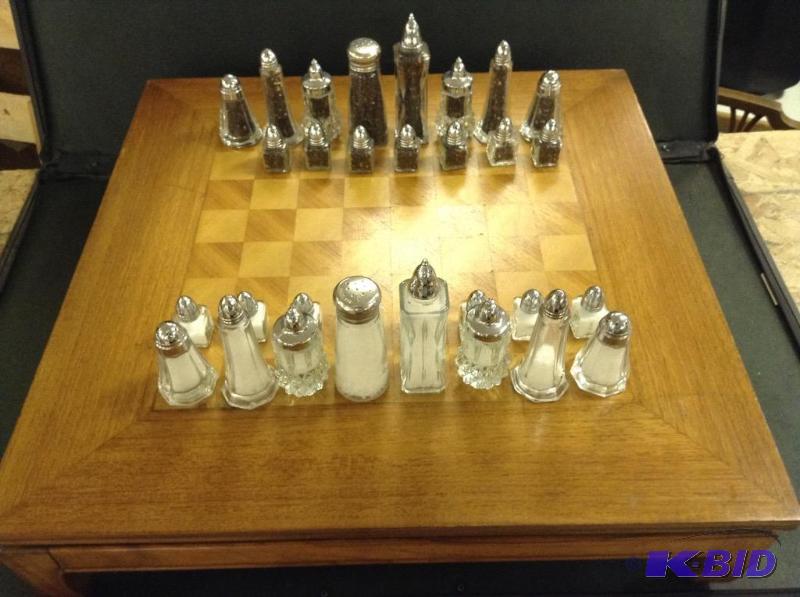 lot 11 image: Tabletop Salt & Pepper Chess Board