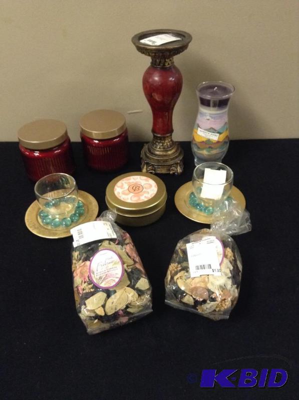 lot 135 image: Candles, Holders & Potpourri