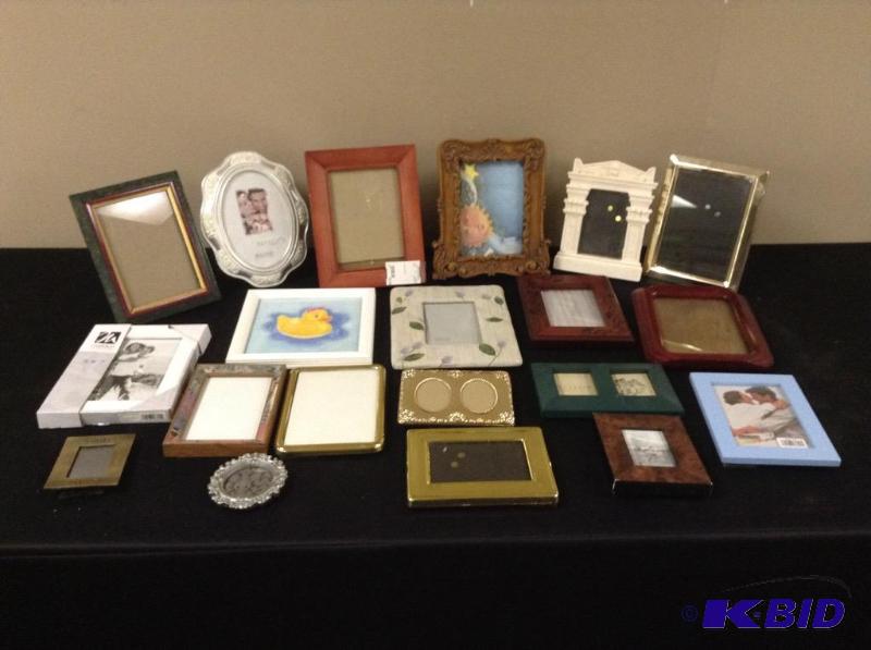 lot 140 image: Collection Picture Frames