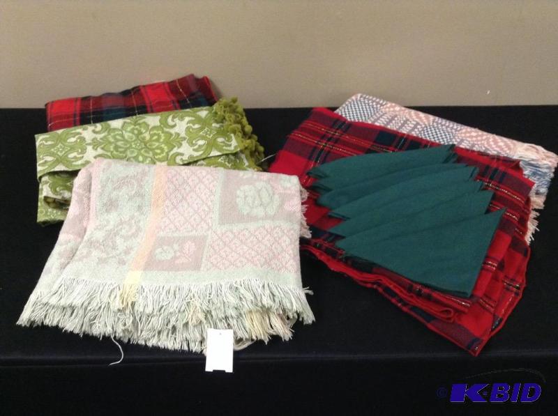 lot 149 image: Throws, Tablecloths & Napkins