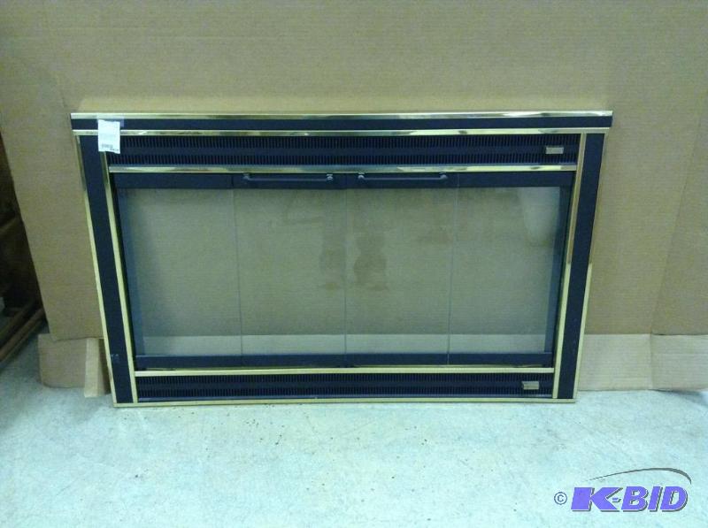 lot 162 image: Nice Fireplace Door by Glassfyre