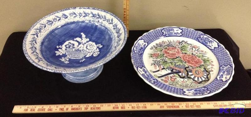 lot 182 image: BlueWhite Pedestal Bowl & Asian Platter