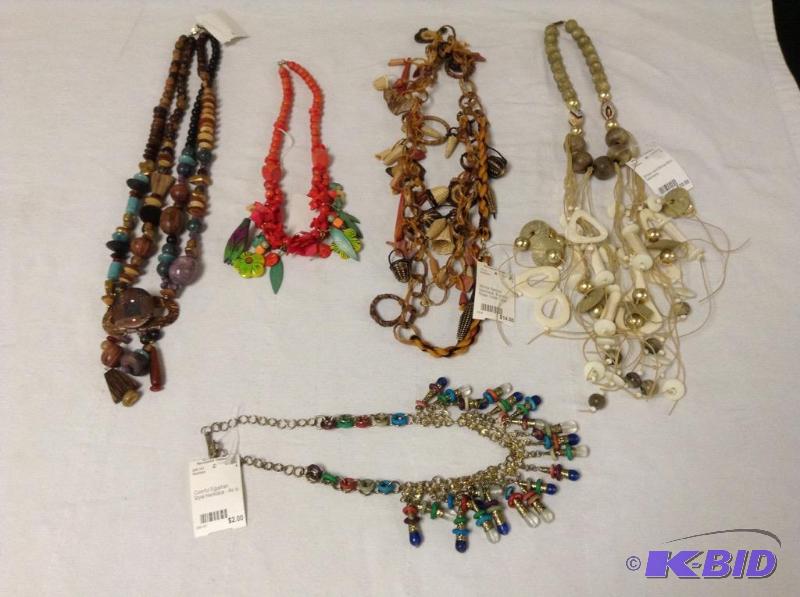 lot 34 image: 5 Interesting Native Land Necklaces