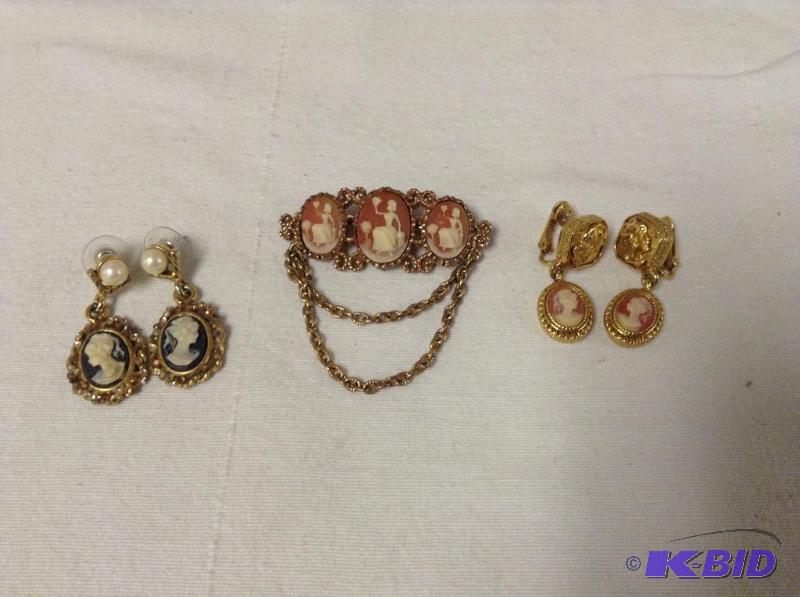 lot 41 image: Cameo Pin & Earrings