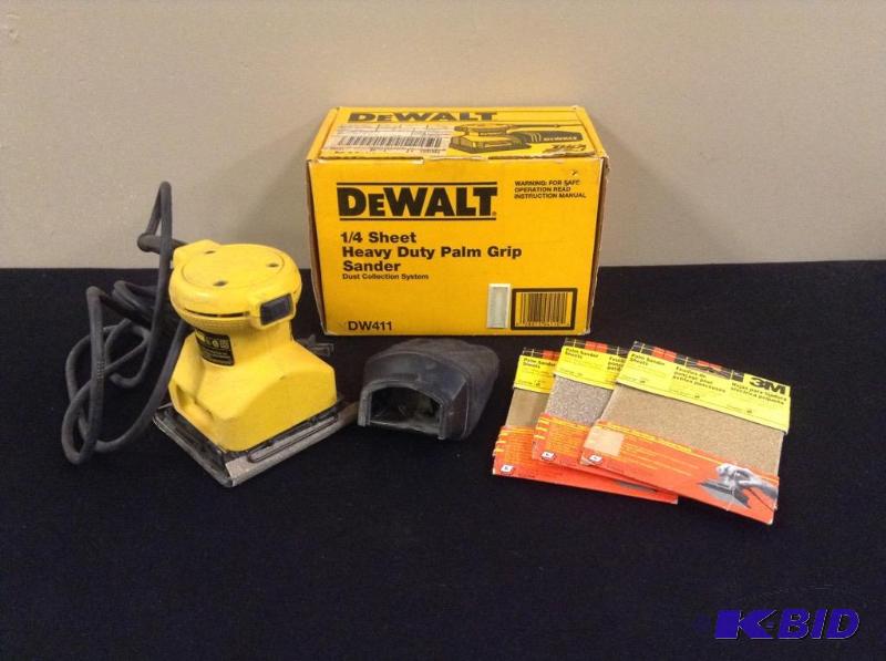 lot 47 image: DeWalt Heavy Duty Palm Sander