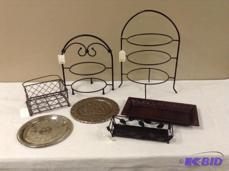 lot 59 image: Trays & Pie Stands