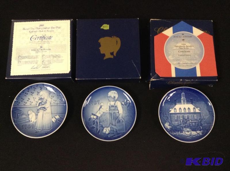 lot 64 image: Bing & Grohdahl Childrens Day & Christmas in America Plates