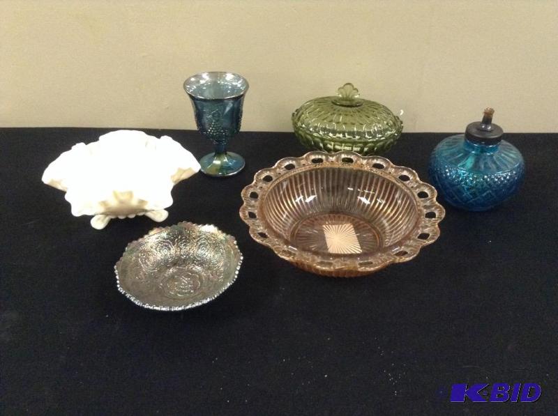 lot 74 image: Vintage Depression, Carnival & Milk Glass