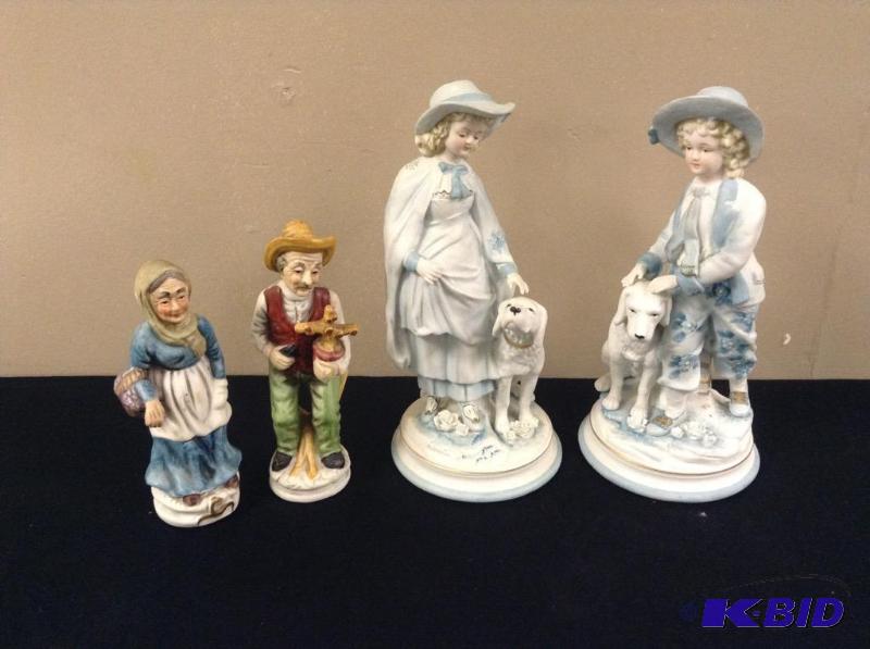 lot 76 image: 2 Sets Decorative Figurines