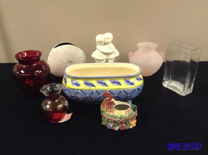 lot 81 image: Assortment Vases and Planters