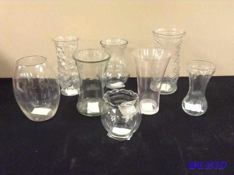 lot 88 image: (8) Clear Glass Vases