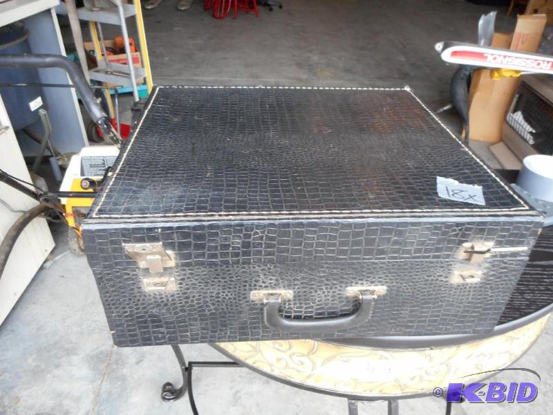 Vintage Carring Case