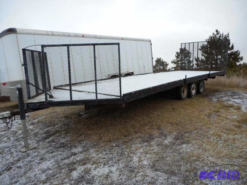 24 ft Trailer