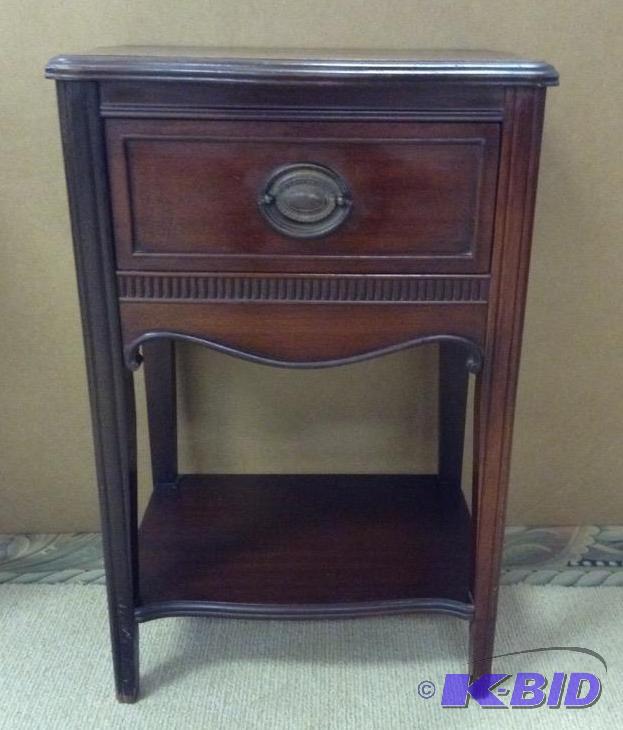 lot 45 image: Vintage Nightstand