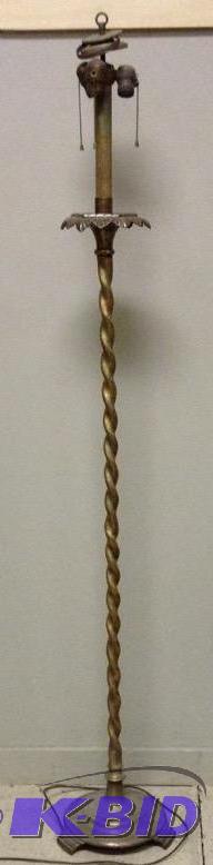lot 66 image: Gorgeous Freestanding Floor Lamp